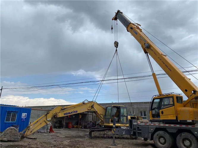 郧西县25吨吊车的工作半径是多少？